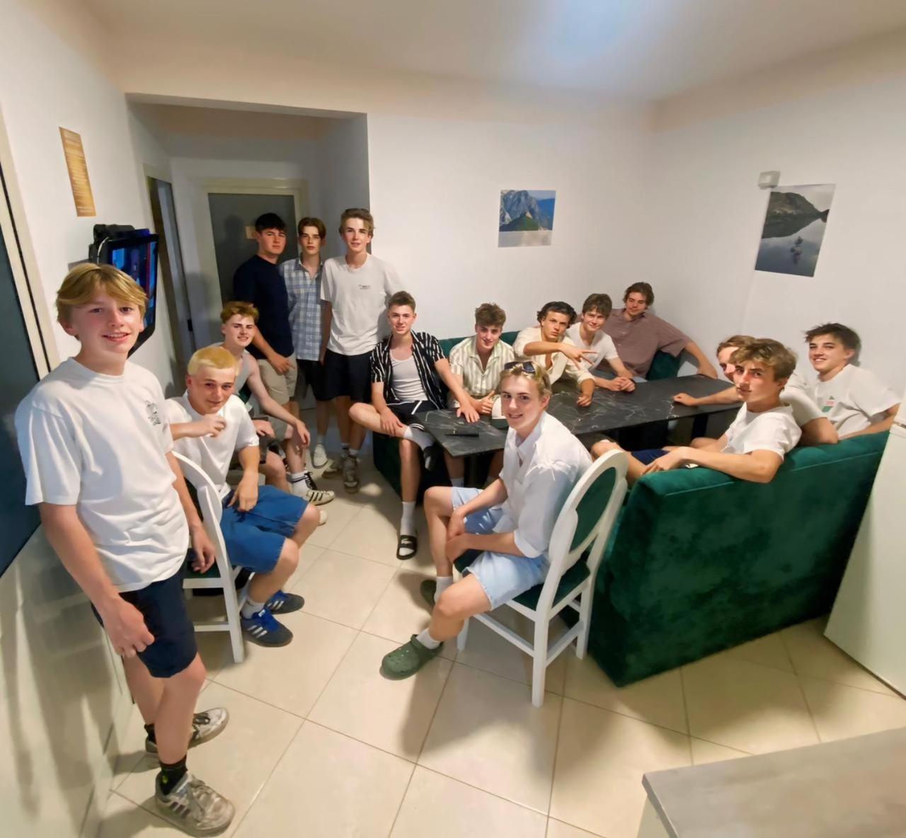 Golden Sleep Hostel Shkodër Eksteriør billede