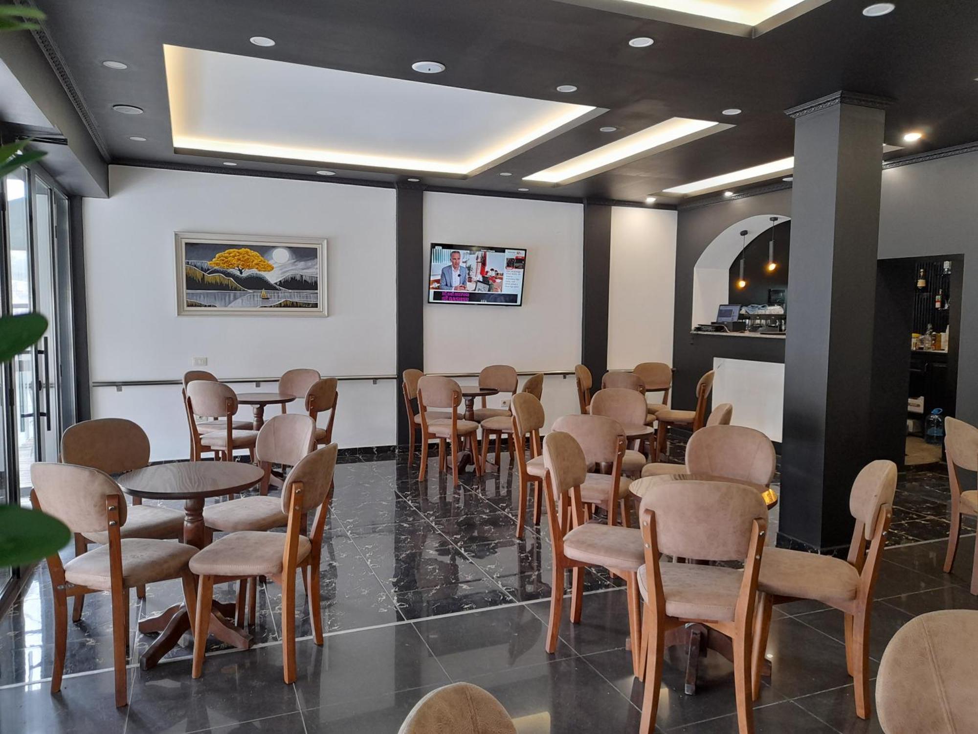 Golden Sleep Hostel Shkodër Eksteriør billede
