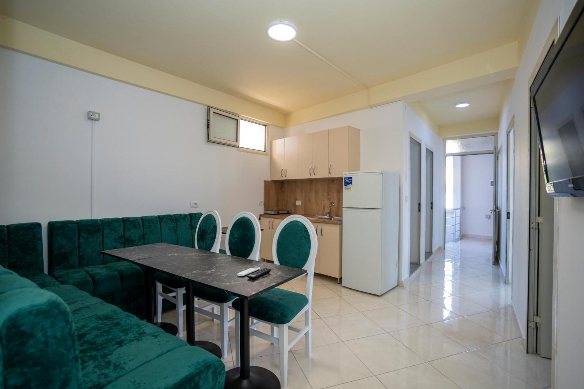 Golden Sleep Hostel Shkodër Eksteriør billede