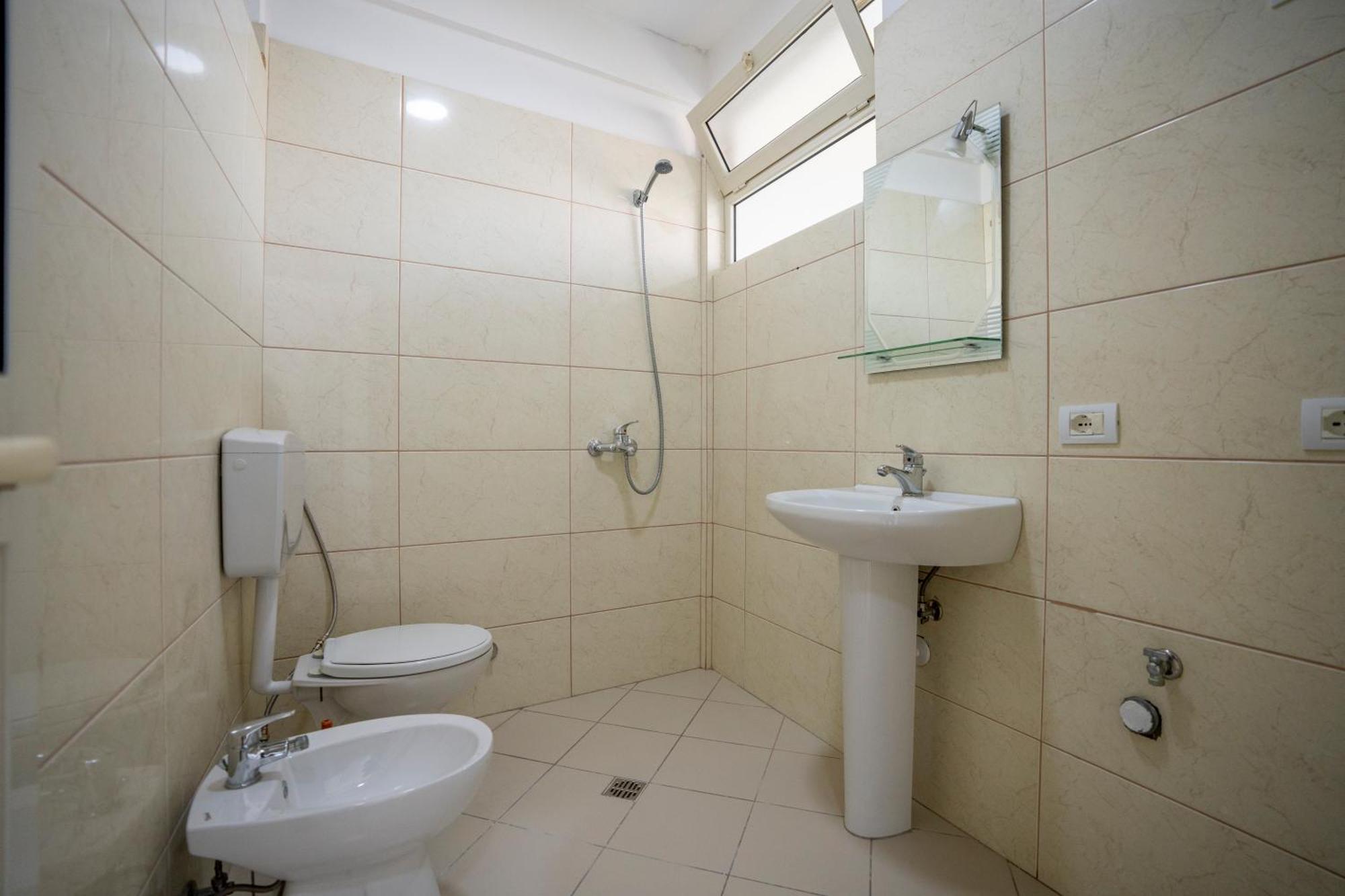 Golden Sleep Hostel Shkodër Eksteriør billede