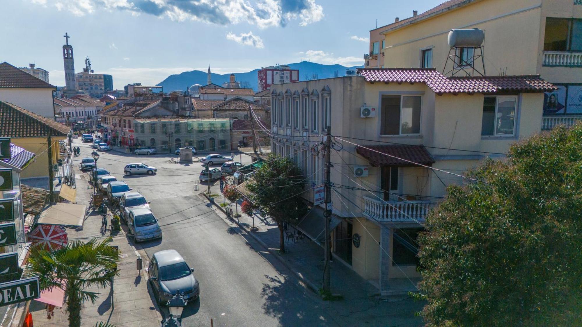 Golden Sleep Hostel Shkodër Eksteriør billede